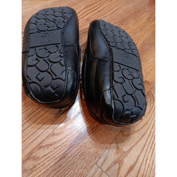 UGG Ascot Slippers Black Leather Sherpa Lined Size US 9 EU 42 Model‎ 5379 - Picture 6 of 10